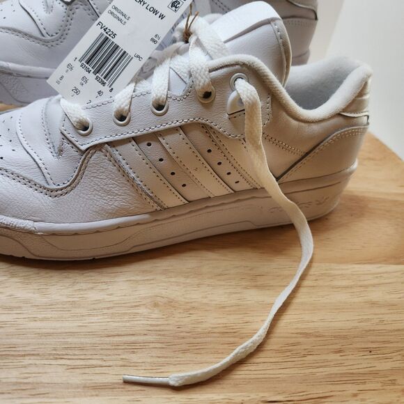 Adidas Rivalry Low Sneakers – Women’s Size 8 – White - Picture 8 of 12